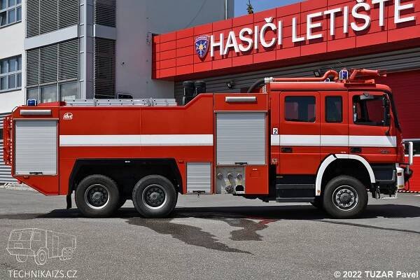 VHJ letiště Pardubice – KHA – MB Actros 3355 - TECHNIKAIZS.cz