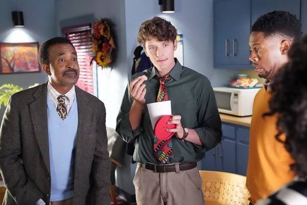 Tim Meadows, Brett Dier, Alphonso McAuley - Schooled - Dangerous Minds - Z filmu