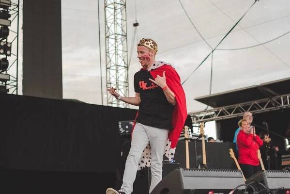 Na Pražském Majálesu si po třech letech zahráli Kryštof, Marek Ztracený měl koncert v metru