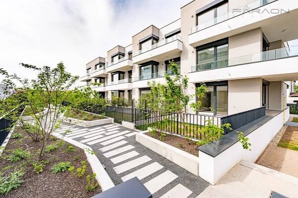 PRONAJATO - Zcela nový nadstandardní byt 2+kk, 57m2, balkón, parking, Praha 5-Stodůlky - FARAON reality