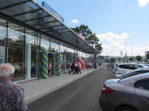 Retail park FASTMALL Rožnov pod Radhoštěm - FASTAV