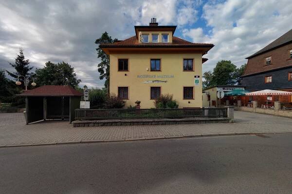 Muzeum nožířské tradice - tip na výlet u místa "Mikulášovice"