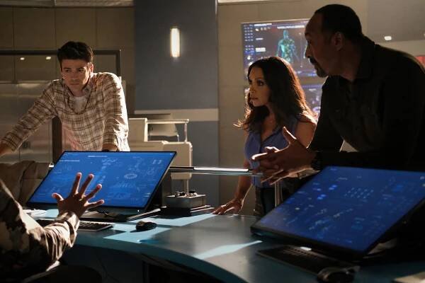 Flash - Série 9 - Wednesday Ever After - Z filmu - Grant Gustin, Danielle Nicolet, Jesse L. Martin