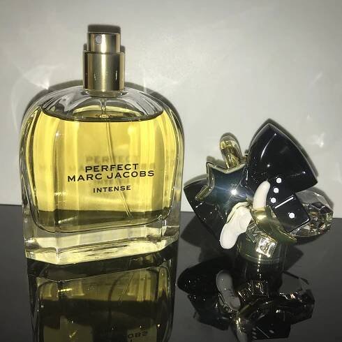 Marc Jacobs  Perfect Intense  Eau de Parfum  50 ml  Vapo - Obrázek 2