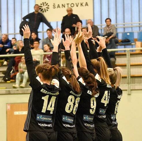 Házenkářky DHK Zora potrápily Most | Hanácký Večerník | Zpravodajství z Olomouce a okolí