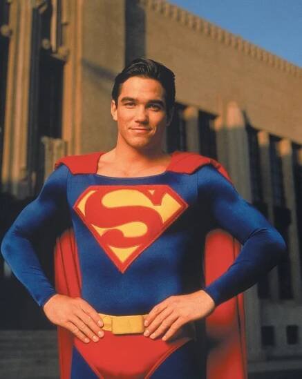 FOTO: Herec Dean Cain jako nepřemožitelný Superman. – stránka 3