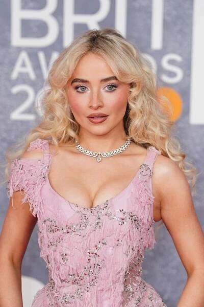 Sabrina Carpenter breaks album chart records with longest streak in top five | The Standard