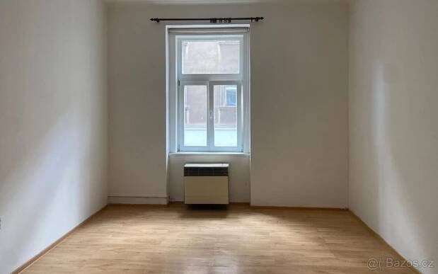 1+1, Praha, 101 00, 40 m²