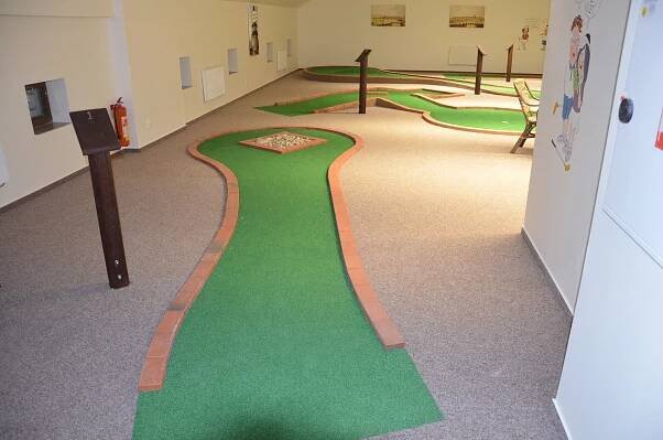 Centrum zábavy a sportu Fomei - adventure golfové hřiště, indoor golf - Hradec Králové - Česká inspirace