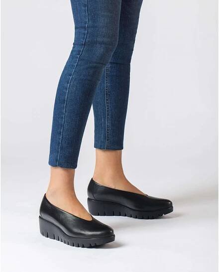 Wonders lodičky na klínu Fly Nature Negro C-33100