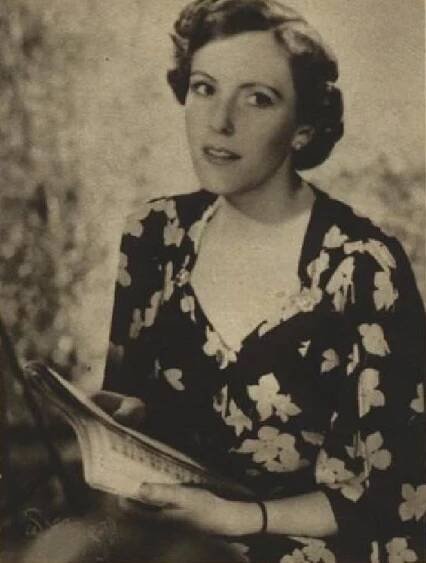 Soubor:Jarmila Novotná (1907-1994).jpg – Wikipedie