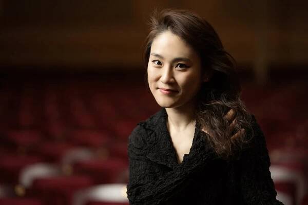 Han-Na Chang Conductor Official Website