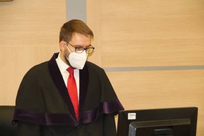 Bývalý radní Dostál neuspěl u "reprízy" soudu, potrestal jej za sexuální nátlak