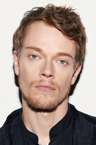 Alfie Allen herec