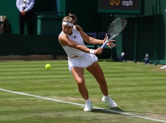 WTA Eastbourne živě: Muchová dnes vs. Linette, osmifinále