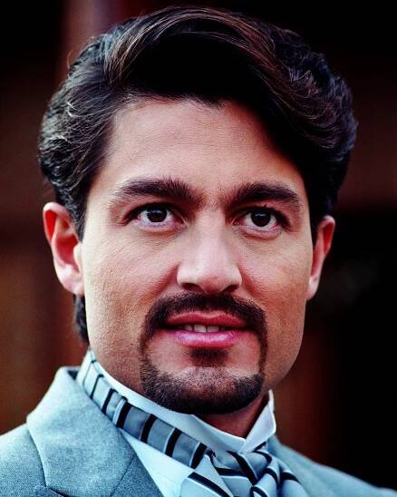 Dvě tváře lásky - Promo - Fernando Colunga