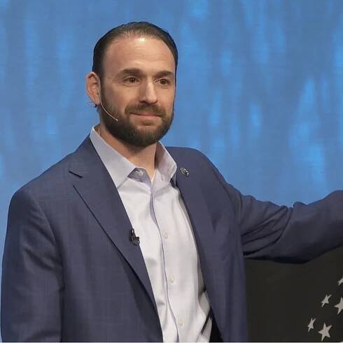 Professional Motivational Speaking Transformed Into Action