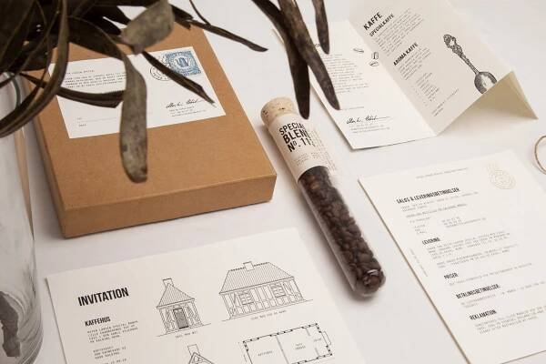 Peter-Larsen-Special-box-open-stampp