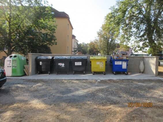 nový stav kontejnerového stání v ul. U Stadionu u čp. 366