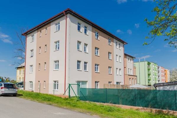 Prodej bytu 3+kk s vlastní zahradou 212 m² a parkovacím stáním - Yetodoma