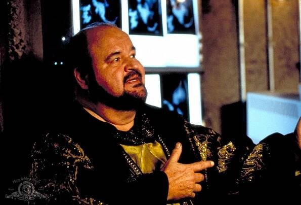 Dom DeLuise - Hvězdná brána - Urgo - Z filmu