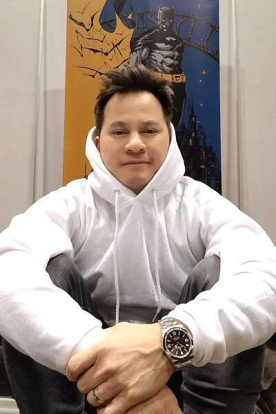 Dustin Nguyen (comics)
