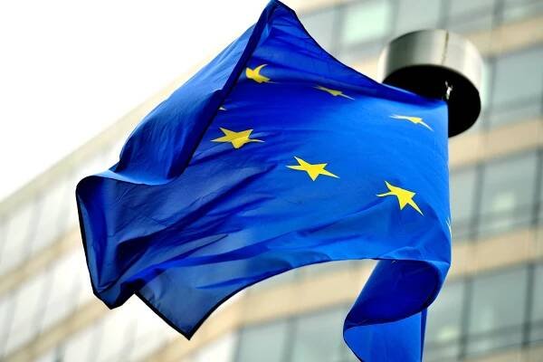 DÉBAT - Faut-il réformer ou suspendre l'espace Schengen?