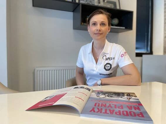 Zádrhel, náhradnice, fitko a psycholožka. Jak Podpatky na plynu cílí na Maroko