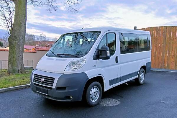 Půjčovna minibus
