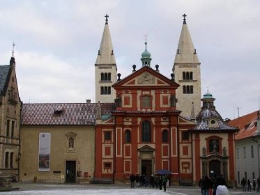 Soubor:Pražský hrad, č.p. 1 - kostel Svatého Jiří.JPG