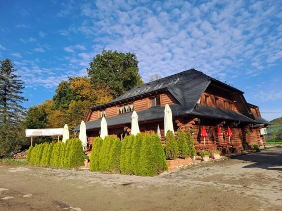 Fotogalerie • Koliba Drietomica (Restaurace a pohostinství) • Mapy.com