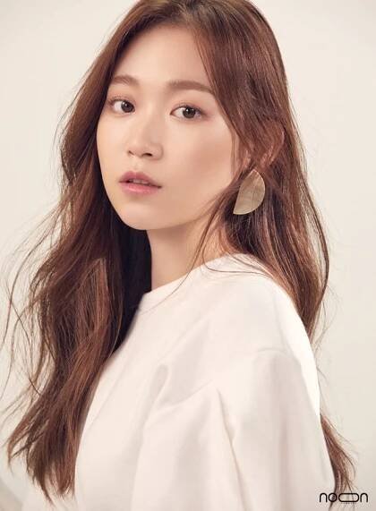 Kim Seul-Gi-1991-p1.jpg
