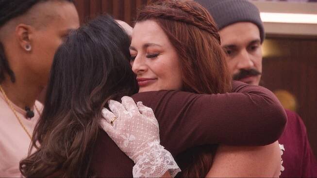 Amy Bingham and Rachel Reilly hug on "Big Brother"