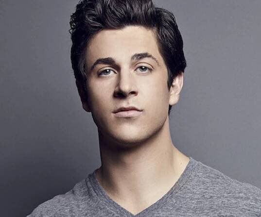 David Henrie Biography - Facts, Childhood, Family Life & Achievements