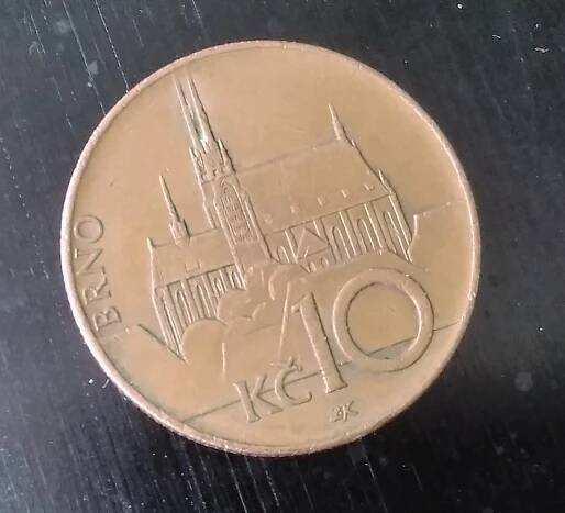 Mince 10 Kč 2013 - nálitek.