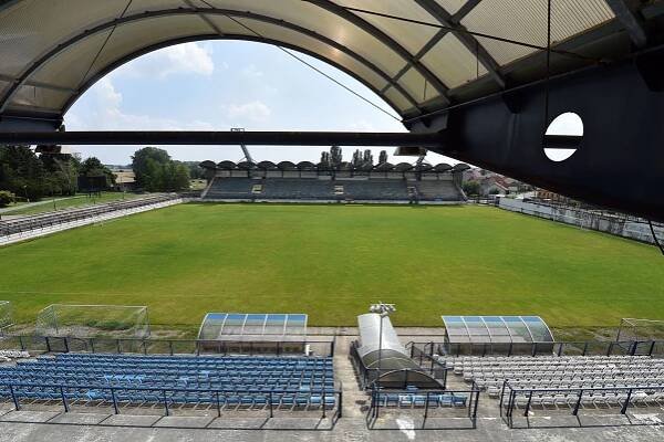 Drnovický smutek: Kdysi pohár UEFA, dnes stadion drží spekulanti
