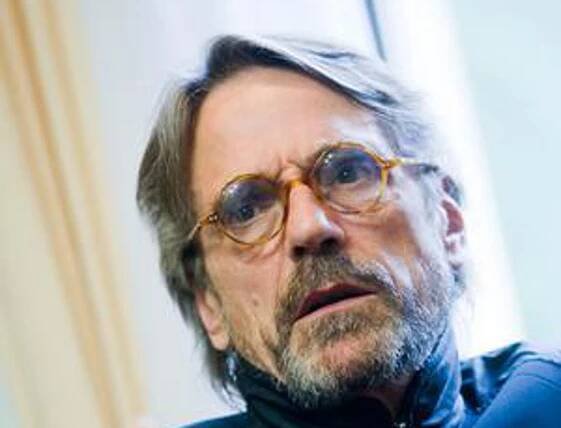 Jeremy Irons: Neláka ma hrať hrdinov