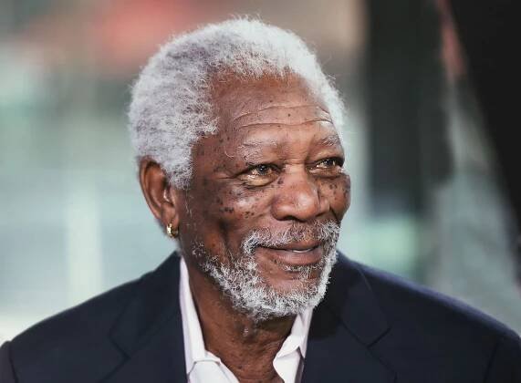 Skutečně hollywoodský herec Morgan Freeman zachraňuje včely? - PŘÍRODA.cz