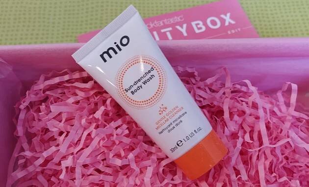 Lookfantastic Beautybox srpen 2020 – navzdy29.cz