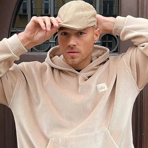 Matthew Noszka (Actor) Wiki, Biography, Age, Girlfriends, Family, Facts and More