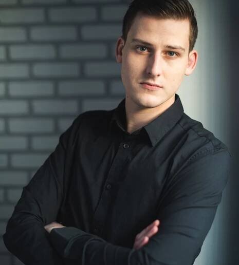 Adam Langer