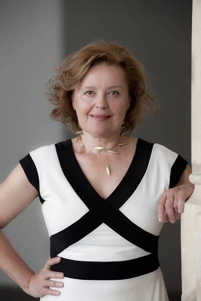 Magda Vašáryová: Úspešné ženy sa správajú ako včelie kráľovné, iným ženám nepomôžu | zenyvmeste.sk