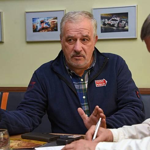 Rozhovor s malířem aut Jurijem Ševčukem: K malování mě přivedl Svět motorů