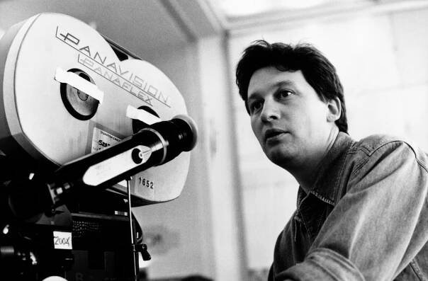 DUNSTON CHECKS IN, director Ken Kwapis on set, 1996, TM & Copyright © 20th Century Fox Film Corp./courtesy Everett Collection