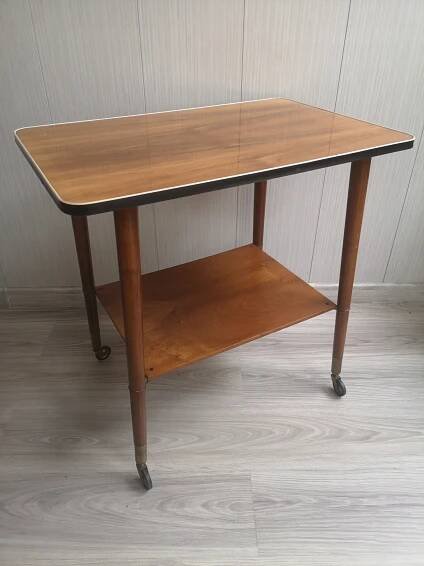 stolek tyčkový prl vintage KOLEČKA léta 60 72x47x72