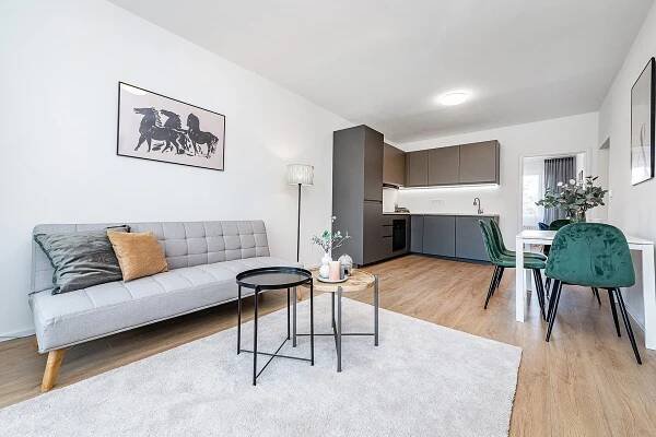 Prodej bytu 3+kk 56 m², Chmelová, Praha, Praha