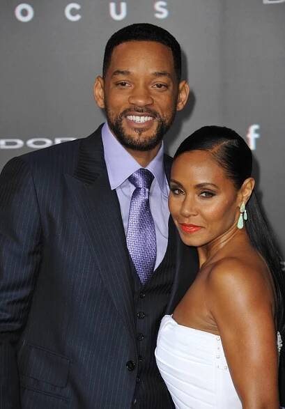 Oceněný Will Smith na pódiu zfackoval moderátora Oscarů. Kvůli vtipu o manželce