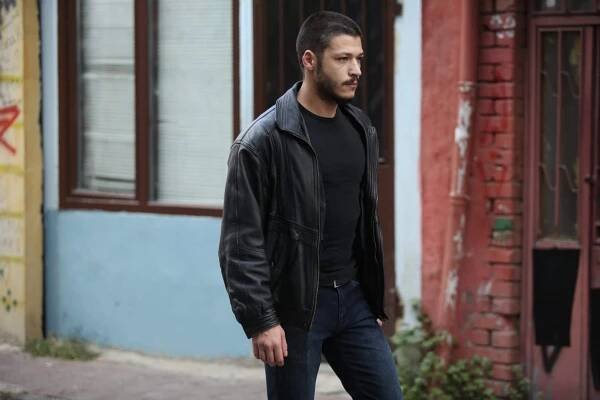 Çukur - Pes Etmedik - Z filmu - Kubilay Aka