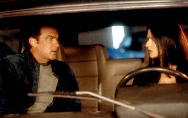 Lovec policajtů - Z filmu - Steven Seagal, Jill Hennessy