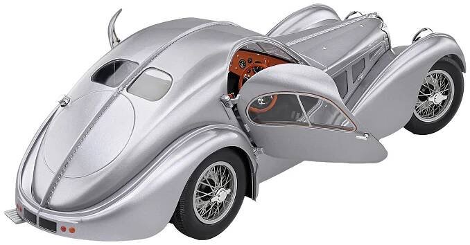 Solido Bugatti Atlantic Type 57 SC, silber 1:18 model auta
